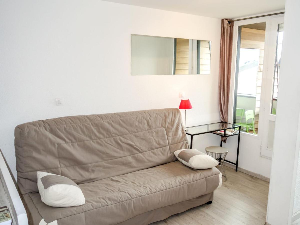 Les Marinas-9 *